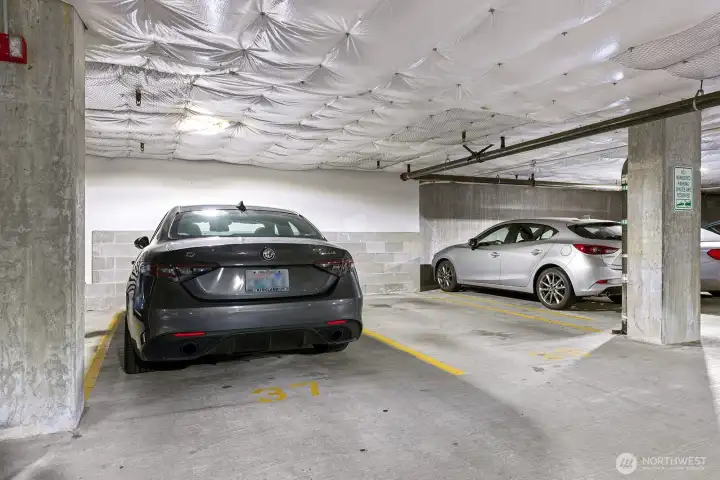 1 parking space assigned on P1