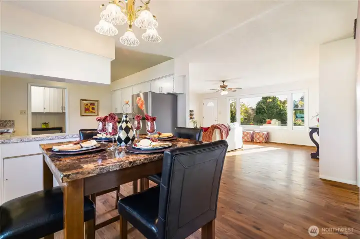 Eating area off kitchen