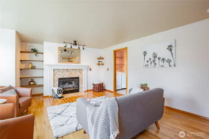 Gas fireplace and built-in shelving.