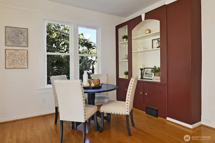 Dining room large enough for family gatherings.