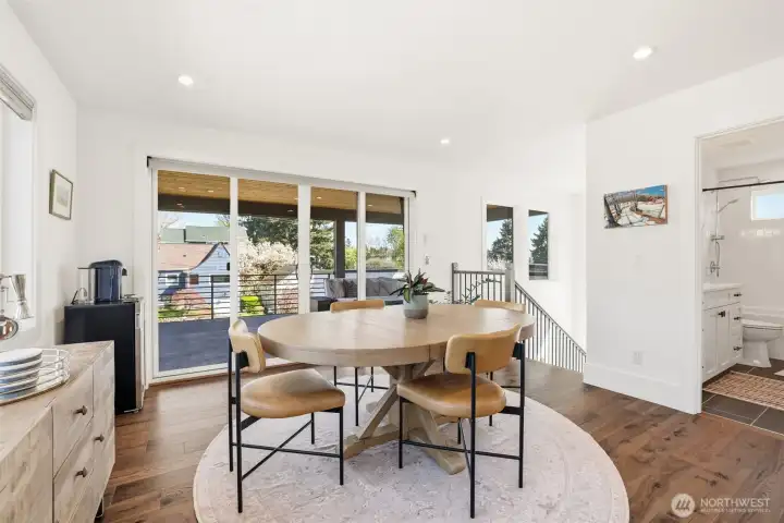 Expansive third-floor bonus space