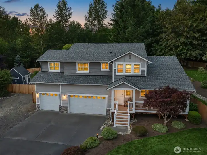 Trade traffic noise for bird songs in this tucked away neighborhood. Trade traffic noise for bird songs in this tucked away neighborhood.