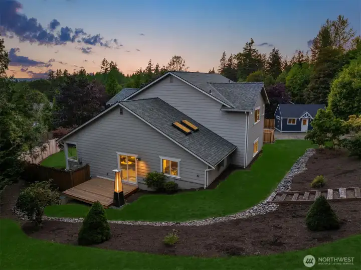 Property set on just shy of 3/4 of an acre. Property set on just shy of 3/4 of an acre.