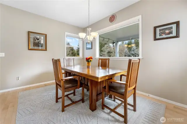Kitchen Eating Nook