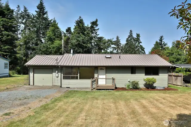 2 Bedroom plus bonus room, Fresh Paint inside & out. New Gutters & Downspouts on front & back of house.