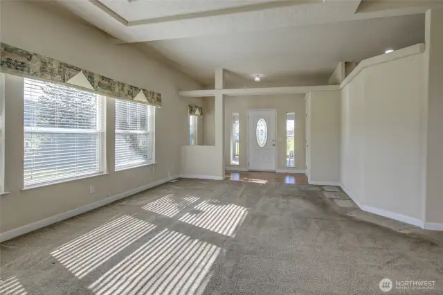 Living Room/Foyer