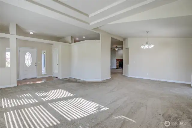 Living Room/Dining Room