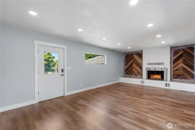 Family Room, Comfort and Elegance Found Here