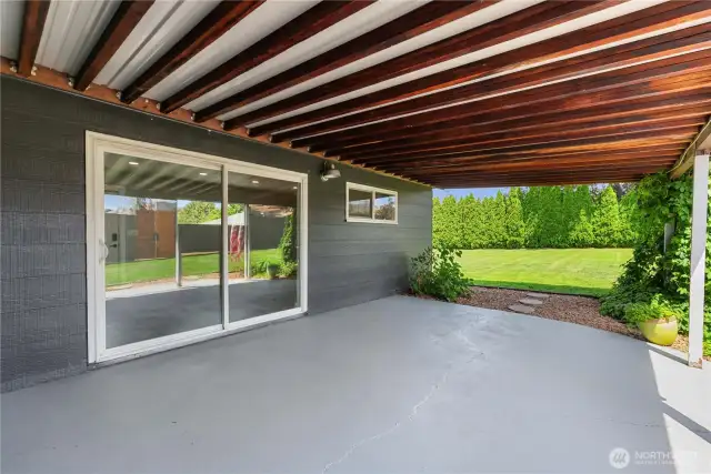 Large Covered Patio, Private Fenced Backyard