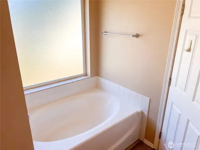 Luxuriate in the super soaking tub.