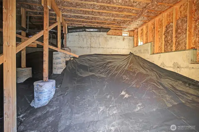 Large crawl space for loads of storage.