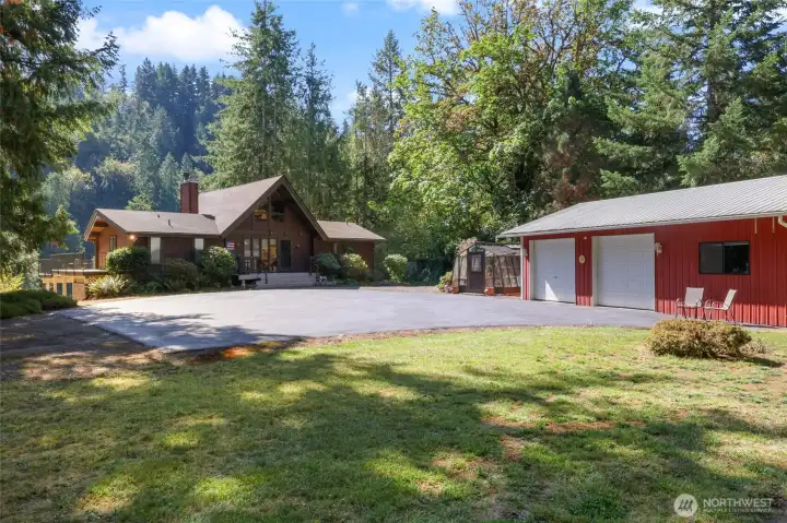 2836 sq ft home with a 2 car garage plus shop area