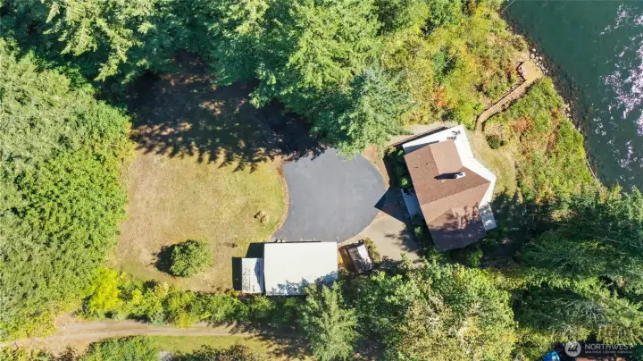 Plenty of space for gardening and entertaining