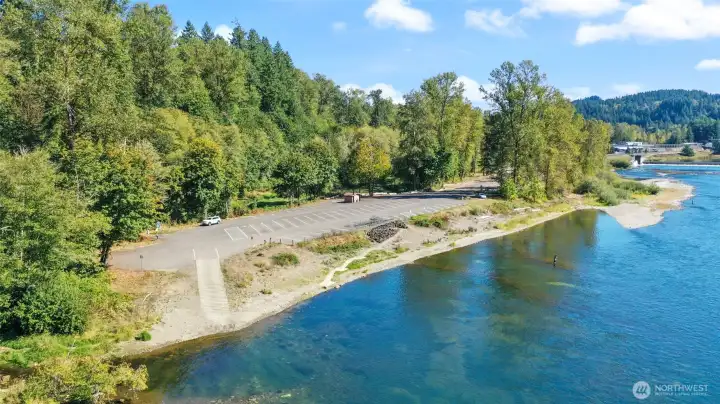 The Barrier Dam and boat launch is approx. 1 mile