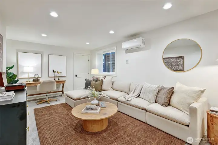 Large lower level bedroom / rec / media / guest room and/or office with large closet offers lots of versatility for use of the space!