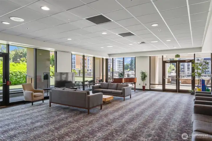 24/7 concierge service providing convenience and security