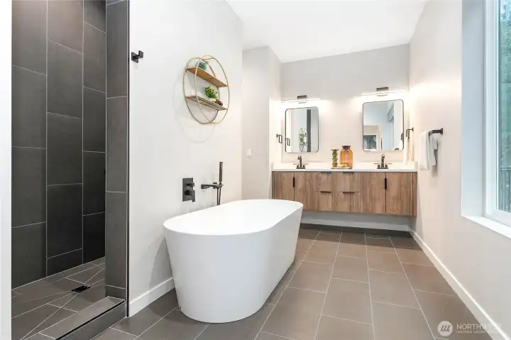 Primary suite full bathroom.