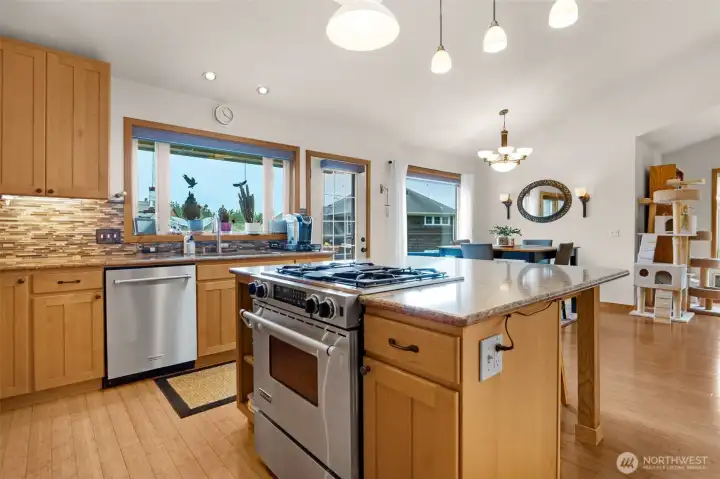 Kitchen looking to glass doors to the upper deck