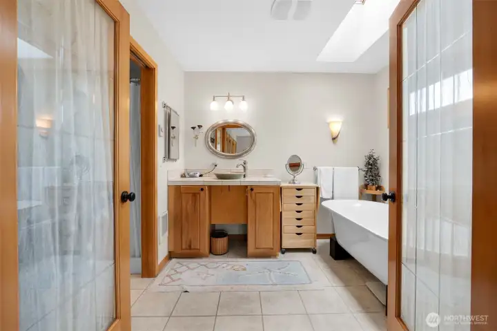 Entrance into upper primary bedroom