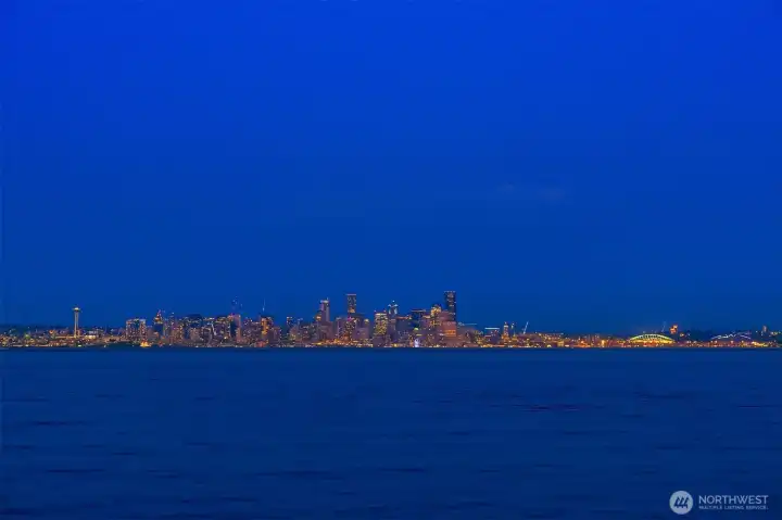 24/7 Seattle views!
