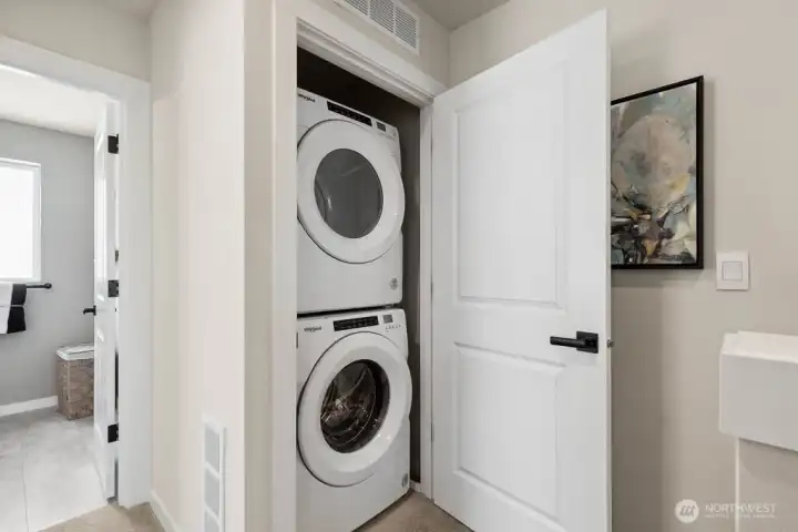 Photos are for representation only. Features, colors and selections may differ from photograph. See site agent for details. Photos are for representation only. Features, colors and selections may differ from photograph. See site agent for details.