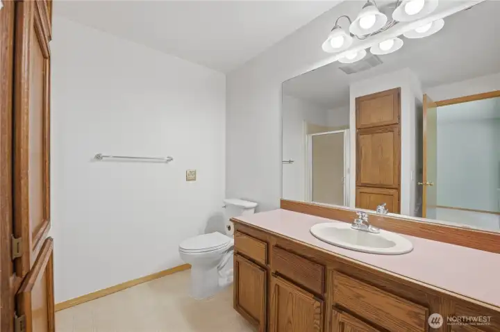 Primary bath