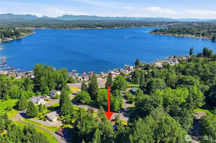 So close to the lake!