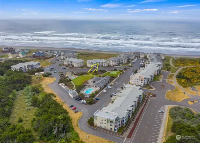 Center position is close to the beach AND the clubhouse