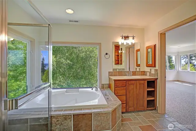 Primary Ensuite Bathroom