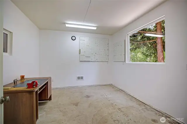 Workshop attached to 2 Car Garage and Breezeway