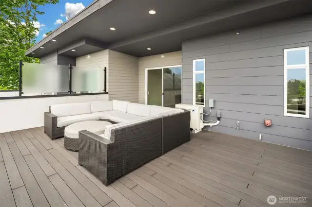 Roof top deck