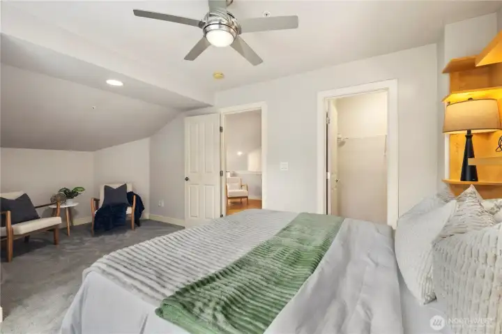 Complete with another nook, a ceiling fan, and a walk in closet.