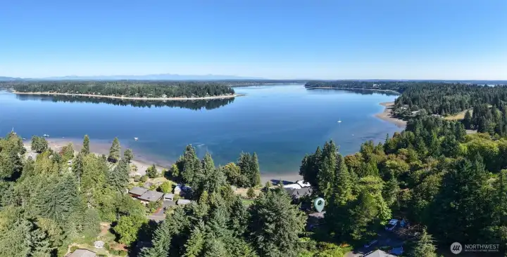 Enjoy all South Puget Sound and the Olympia region have to share from this convenient retreat home minutes to Olympia Golf Club, West side mall, services and eateries, and easy access also to local lakes and the Olympic Mts.