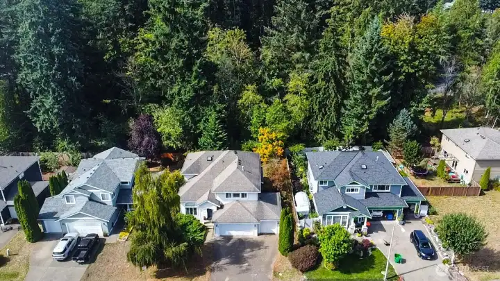 Backs on to greenbelt for extra privacy