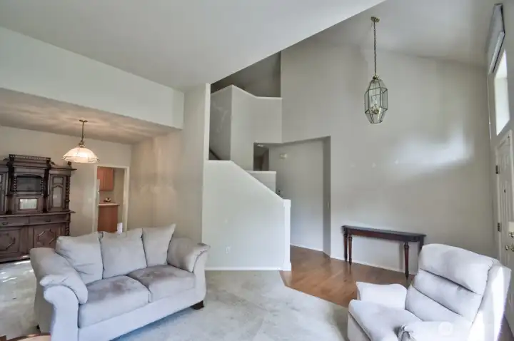 Large living room with vaulted ceilings