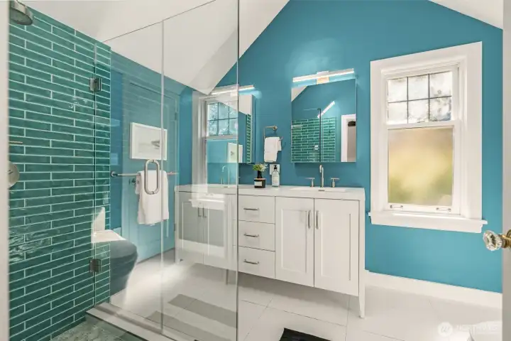 Recently remodeled 2nd floor bathroom
