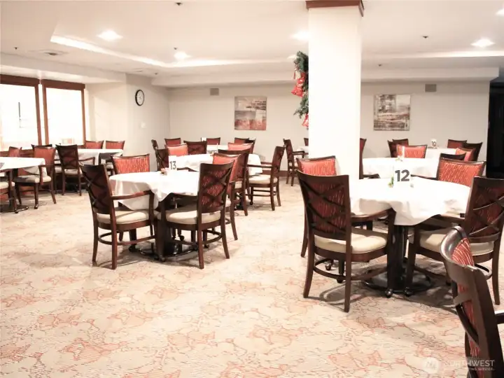 Silver Glen Dining Room