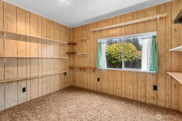 3rd Bedroom or craft Room
