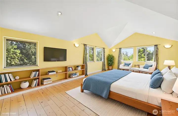 Primary bedroom (virtually staged)