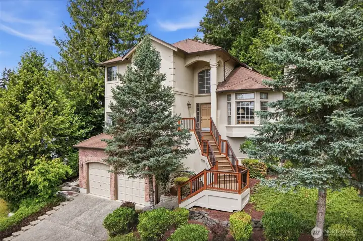 Street location offers views of Newcastle Golf Course and Olympic mountains.