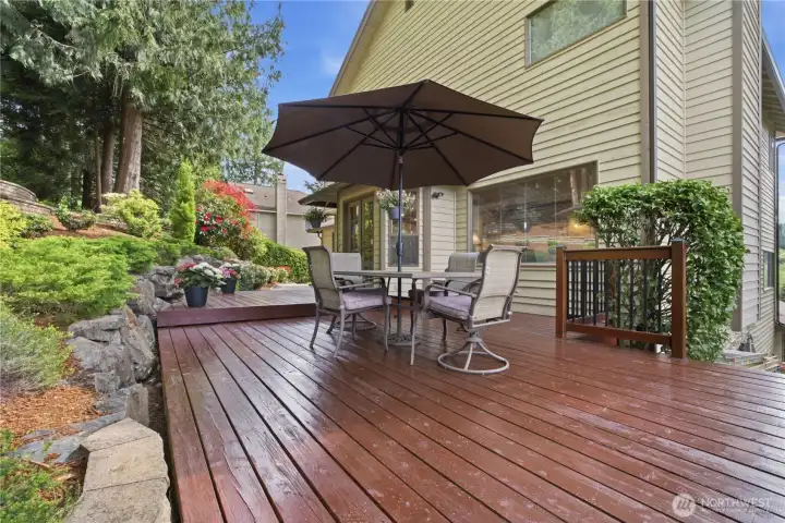 Another view of the deck