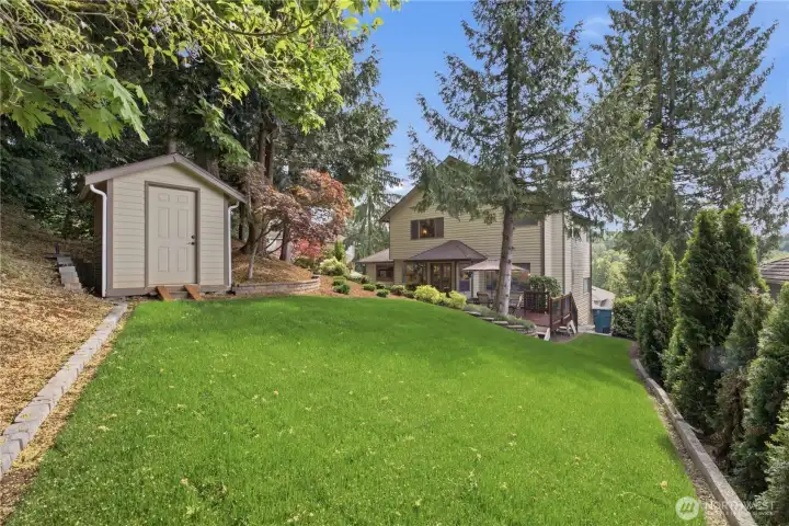 Back yard has nice grass lawn