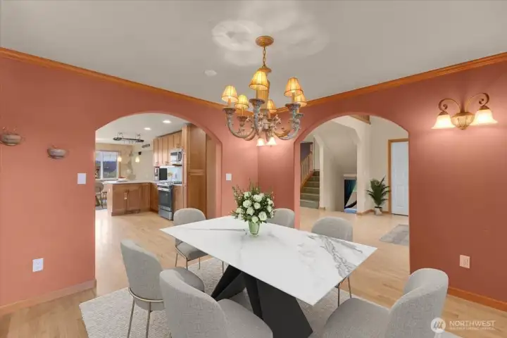 Dining room ( Virtually staged )