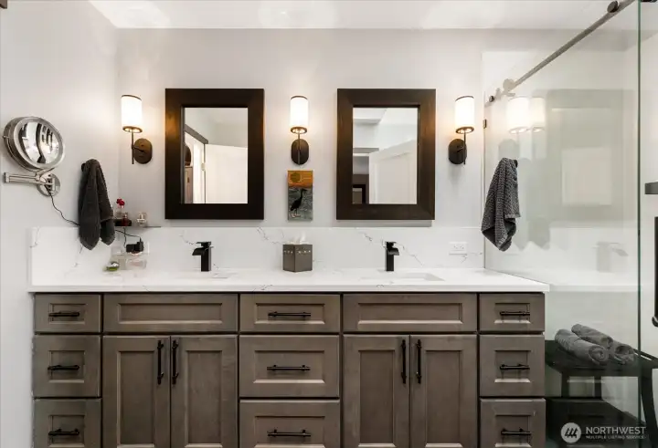 The primary bath is dreamy!