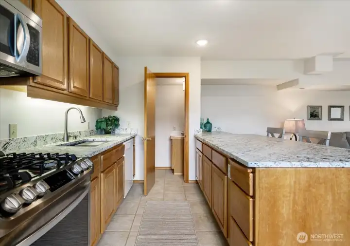 There's a 1/2 bath for guests, too.