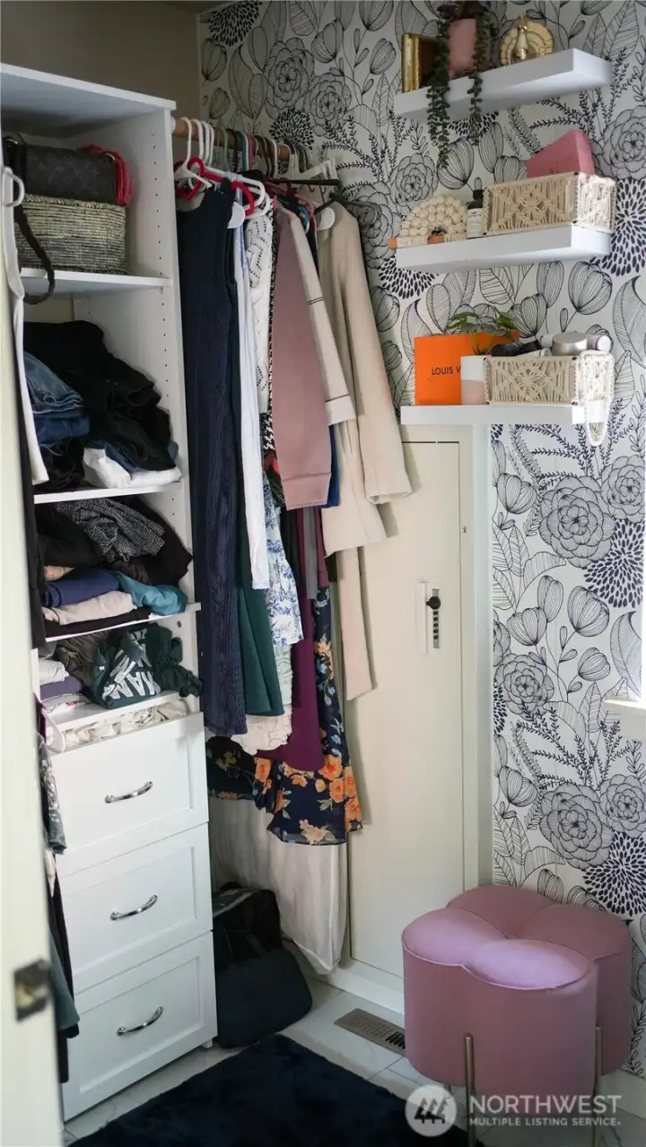 Master closet Master closet