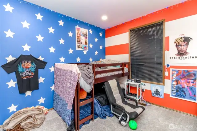 2nd bedroom
