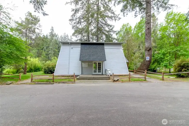 Community club house, perfect to host private party