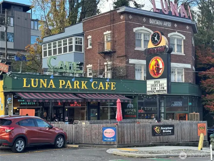 Iconic Luna Park Cafe just steps away