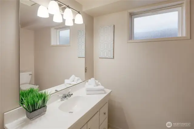 Downstairs bathroom...it has a shower.